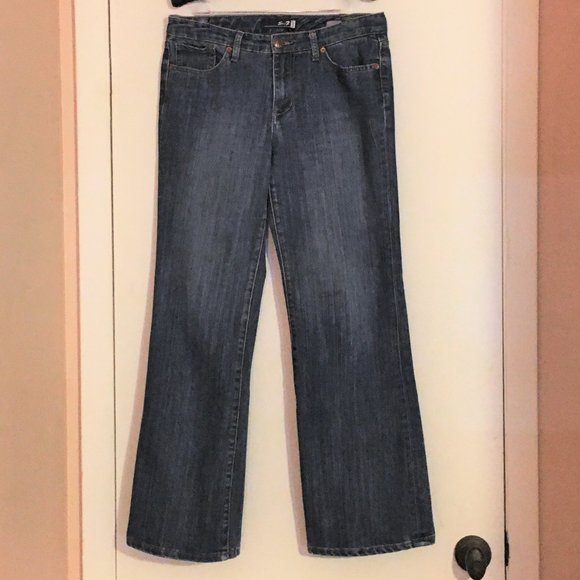 SEVEN7 STUDIO High-Rise Flare Jeans - Picture 2 of 16